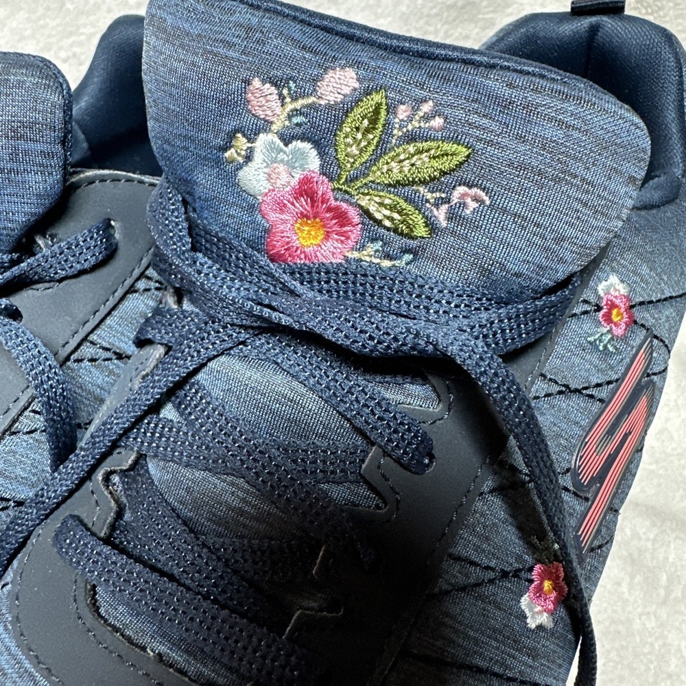 Skechers Women's Shoes With Floral Embroidery Design GoGolf Relaxed For Size 7.5 - Picture 4 of 16